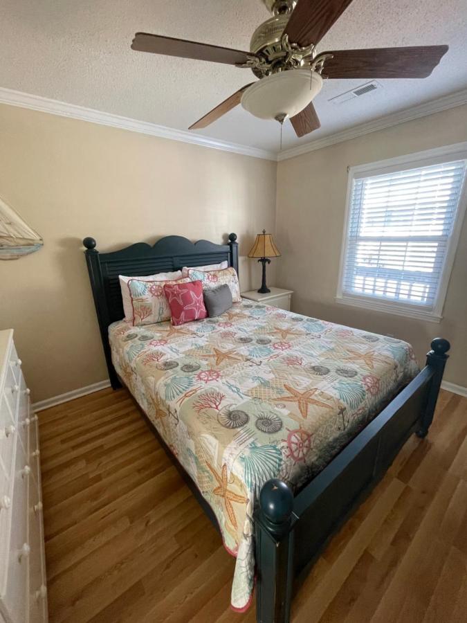 מירטל ביץ' Beach Breeze 3, Pet Friendly, Walking Distance To Atlantic Ocean Free Parking מראה חיצוני תמונה