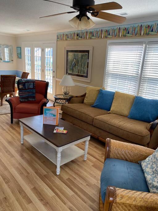 מירטל ביץ' Beach Breeze 3, Pet Friendly, Walking Distance To Atlantic Ocean Free Parking מראה חיצוני תמונה